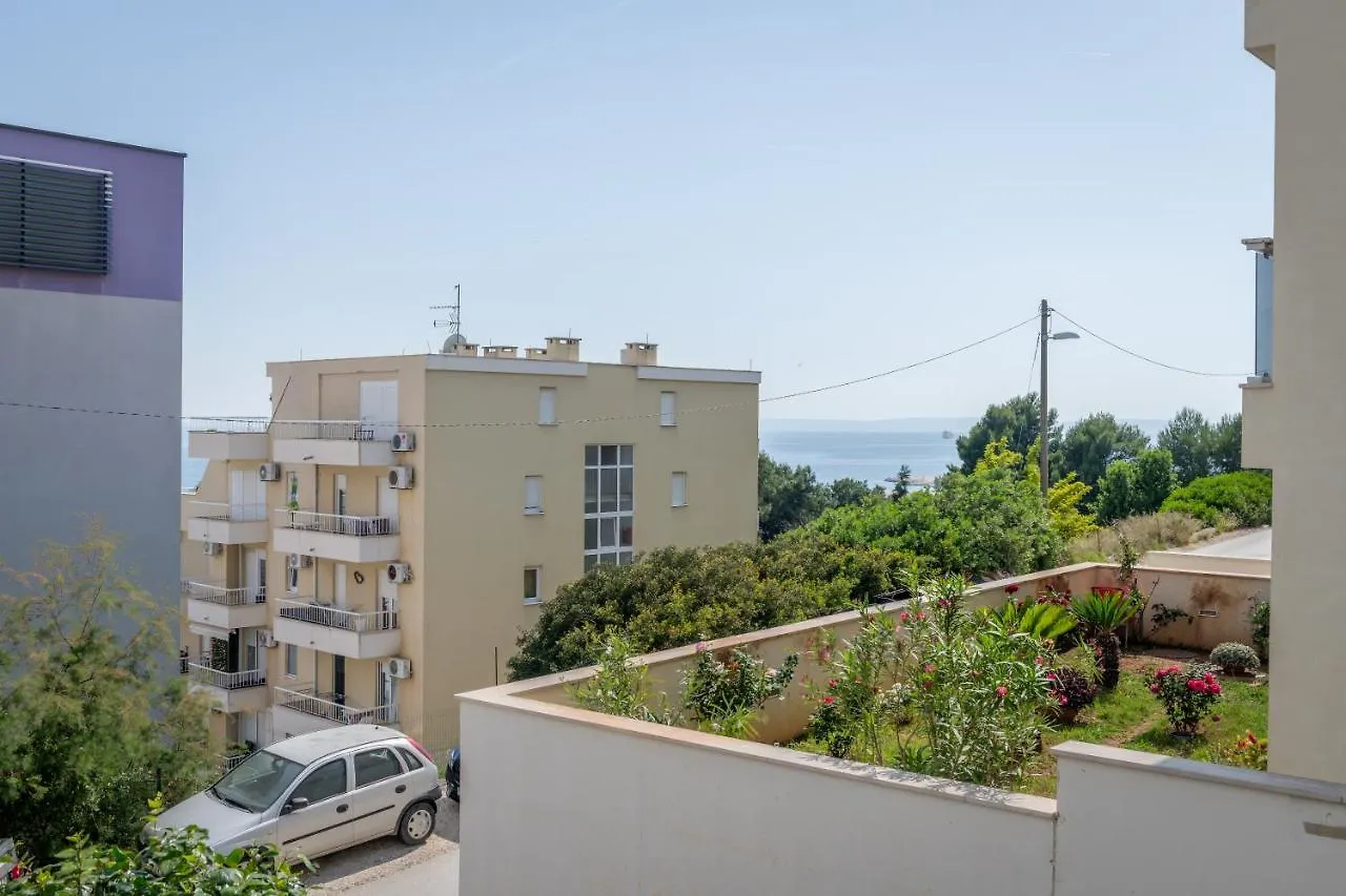 Spacious Lux Beach Apartment 스플리트