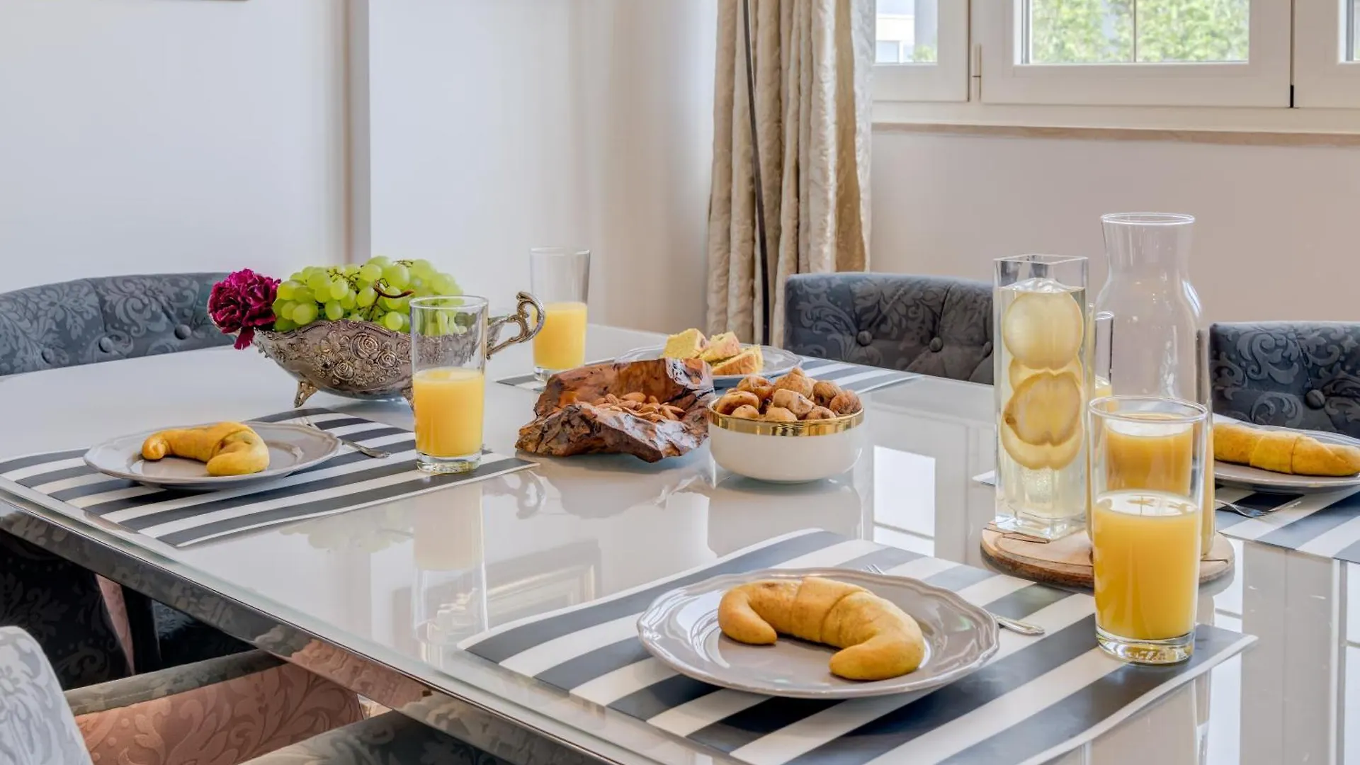 Spacious Lux Beach Apartment 스플리트